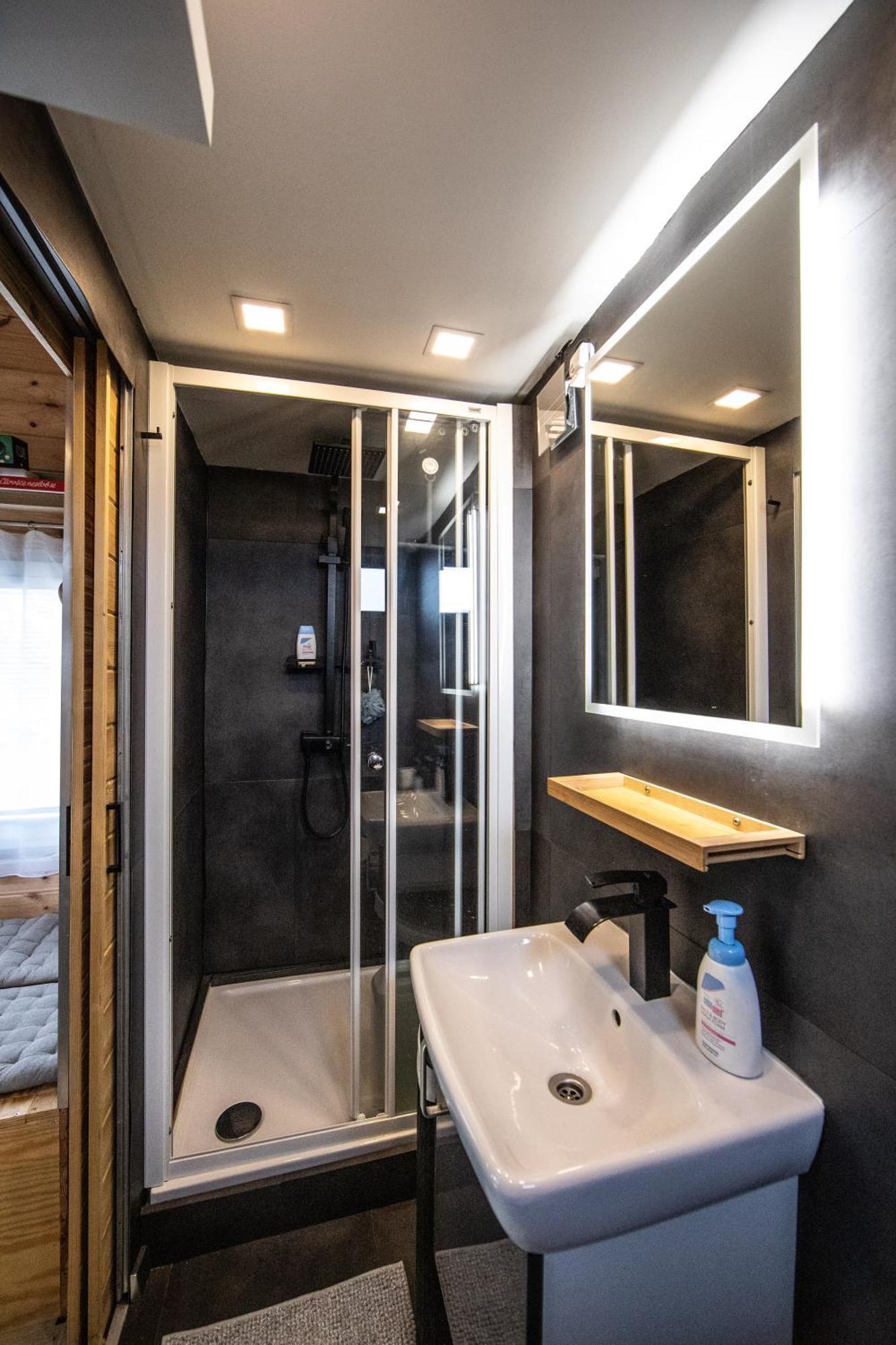 Tiny House - Chatka V Rezi U Prahy Husinec  Bagian luar foto